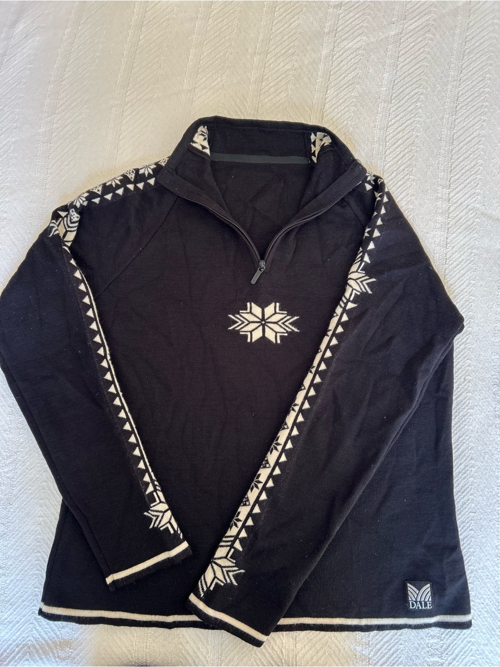 Dale of Norway Norwegian Wool Geometric Sweater Size Medium
